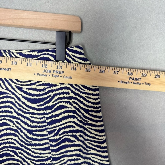 J. McLaughlin Womens Zebra Print Navy and Cream Unlined Flutter Hem Skirt size S - Picture 6 of 9